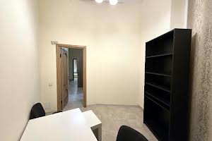 комерційна за адресою Старонаводницька вул., 4-В