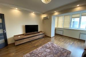 квартира за адресою Дачна вул. (Бориса Гаріна), 51