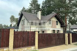 будинок за адресою Набережна вул.