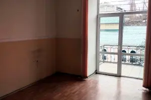 комерційна за адресою Нижньовоскресенська, 7