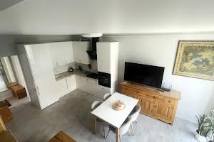 будинок за адресою с. Нові Петрівці, Канівська вул., 37а