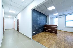 коммерческая по адресу Валерия Лобановского просп. (Краснозвездный), 82