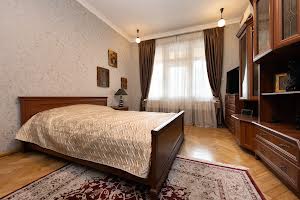 квартира за адресою Політехнічна вул., 10
