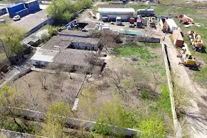комерційна за адресою Залізничників, 19