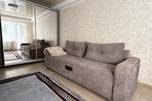 квартира за адресою Українська вул., 32