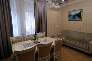 квартира за адресою Костенко, 8