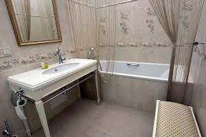 квартира по адресу Французский бульв., 64/1