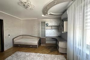 квартира за адресою Богдана Хмельницького вул., 33а
