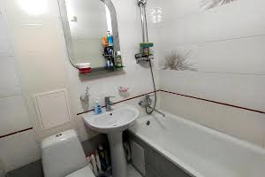 квартира за адресою Космонавтів вул., 17