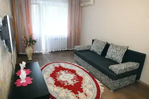 квартира за адресою Героїв Крут вул. (Валентини Терешкової), 4