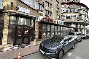 комерційна за адресою Євгена Коновальця вул. (Щорса), 32-Б
