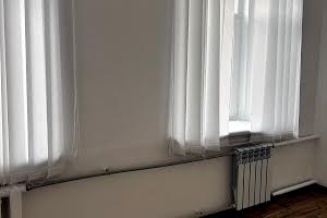 комерційна за адресою Магістратська, 8