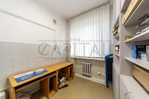 коммерческая по адресу Любомира Гузара просп. (Космонавта Комарова), 38-А