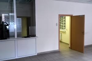 комерційна за адресою Дмитрівська вул., 69