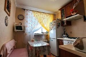 квартира за адресою Р. Атаманюка, 59