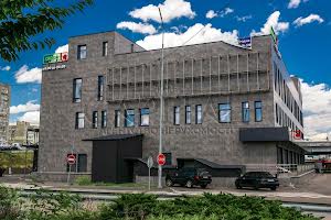 коммерческая по адресу Миколы Бажана просп., 1-Ц