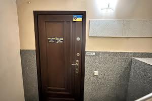 комерційна за адресою Михайла Бойчука вул. (Кіквідзе), 1/2