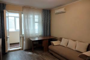 квартира за адресою 12-та Поздовжня вул., 3