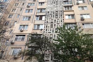 квартира за адресою Добровольського вул., 75