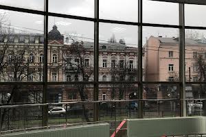 коммерческая по адресу Дмитрия Яворницкого просп. (Карла Маркса), 111