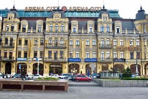 коммерческая по адресу Большая Васильковская ул. (Красноармейская), 1-3
