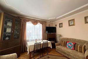 будинок за адресою Вишнева вул.