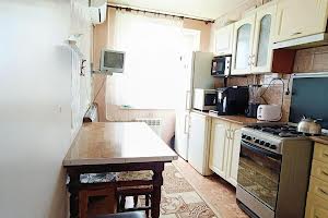 квартира за адресою Метробудівська вул., 5