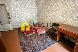 квартира за адресою Гната Хоткевича пров., 6