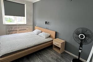 квартира за адресою Івана Кобзи вул., 36