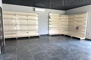 комерційна за адресою Бастіонна вул., 1