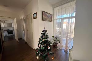 квартира за адресою Олександра Довженка вул., 1
