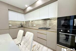 квартира по адресу Степана Бандеры ул., 40