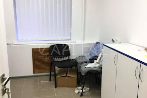 комерційна за адресою Богдана Гаврилишина вул. (Ванди Василевської), 10