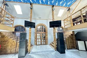 будинок за адресою Небесної Сотні вул. (Паризької Комуни), 57А