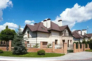 дом по адресу с. Вишенки, набережна