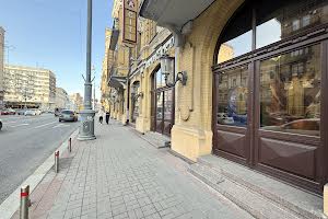 коммерческая по адресу Большая Васильковская ул. (Красноармейская), 1-3