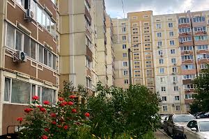 квартира за адресою Квартальна вул., 3