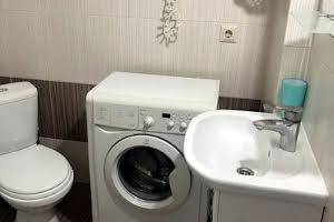квартира за адресою Платанова вул., 82