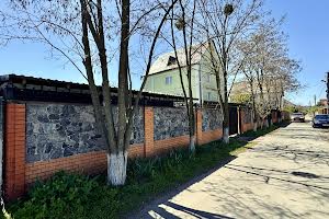 дом по адресу Озерна
