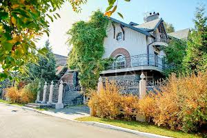 будинок за адресою Київська вул.