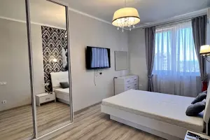 квартира за адресою Італійський бульв., 1а