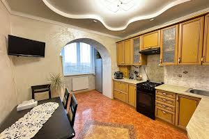 квартира за адресою Галицька вул., 203