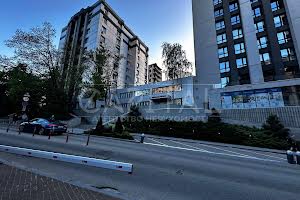 комерційна за адресою Болсуновська вул. (Сергія Струтинського), 8