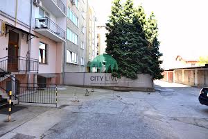 квартира за адресою Залізнична вул., 9