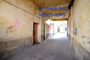 комерційна за адресою Рейтарська вул., 11
