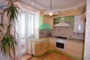 квартира за адресою Залізнична вул., 9