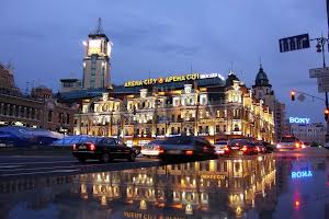 комерційна за адресою Басейна вул., 2