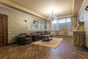 будинок за адресою с. Лісники, Родини Рубанів вул.