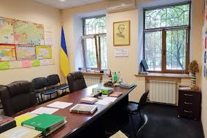 комерційна за адресою Київ, Інститутська вул., 24/7