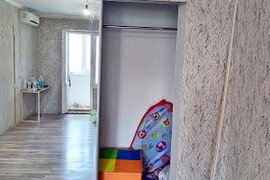 квартира за адресою Автозаводська вул., 40